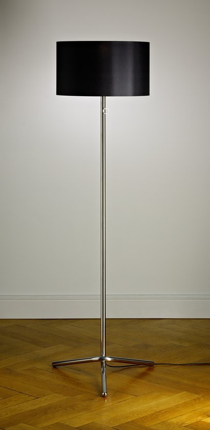 Tecnolumen Stehleuchte: Elegante Baton Lampe mit schwarzem Schirm und filigranem Metallfuß.