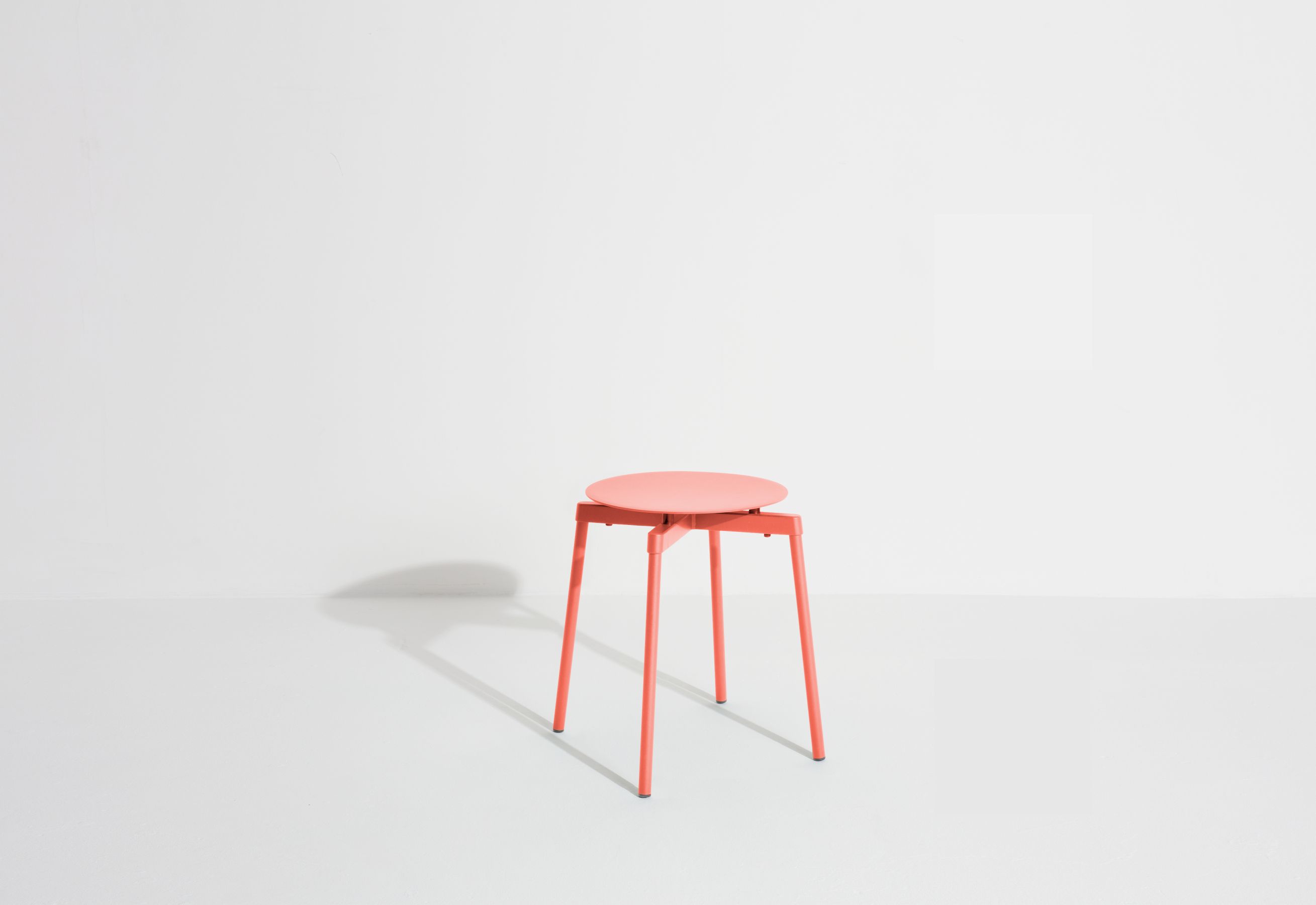 Fromme Stool Hocker Petite Friture Coral