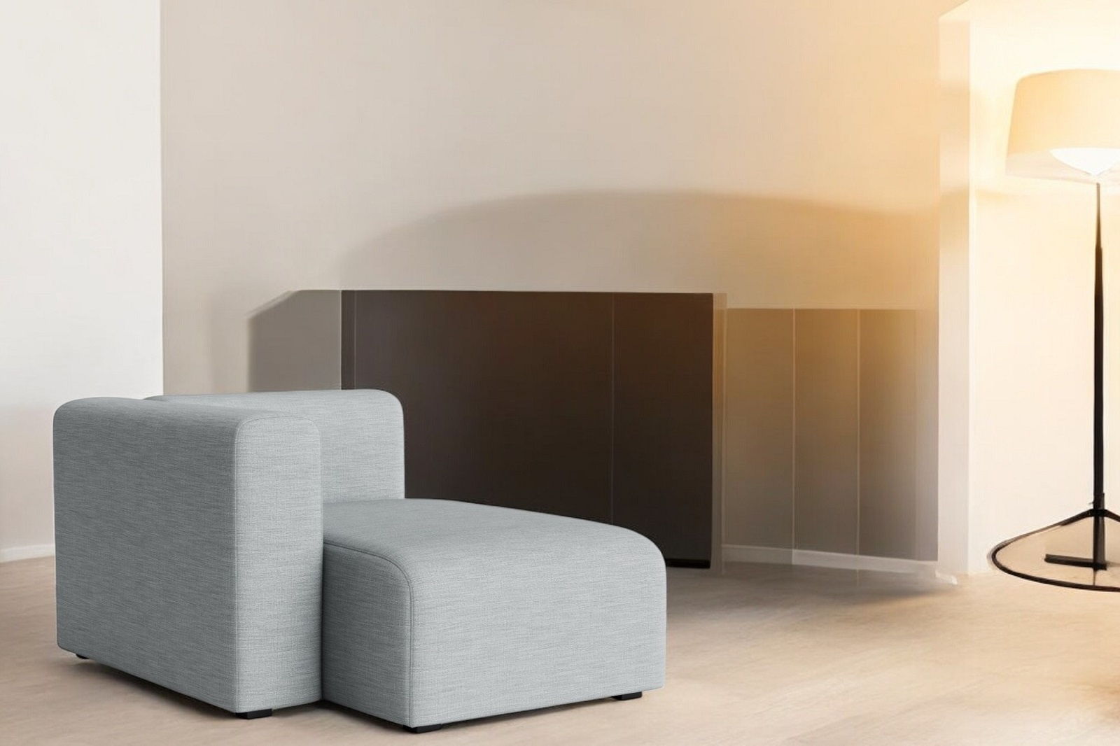 Graues Mags Sofa mit Chaiselongue links von Hay, modernes modulares Design für Wohnzimmer.