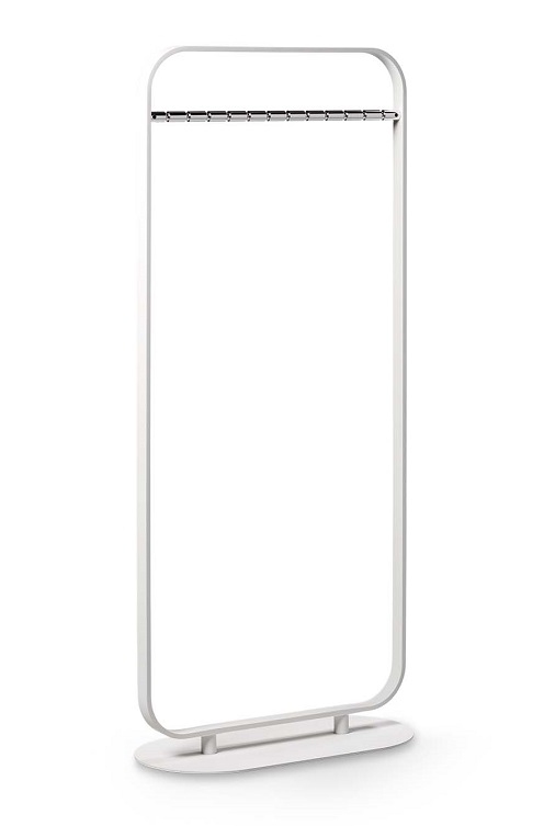 Weiße Focus Standgarderobe von Cascando mit minimalistischem Design und Kleiderbügeln für Büro und Zuhause.