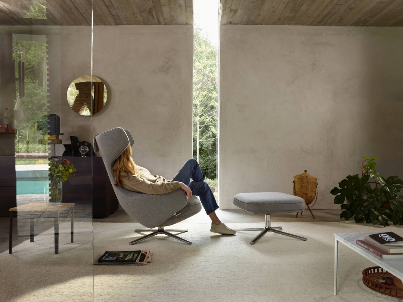 Grand Repos Sessel  + Ottoman Vitra Poliert Nubia Elfenbein / Perle