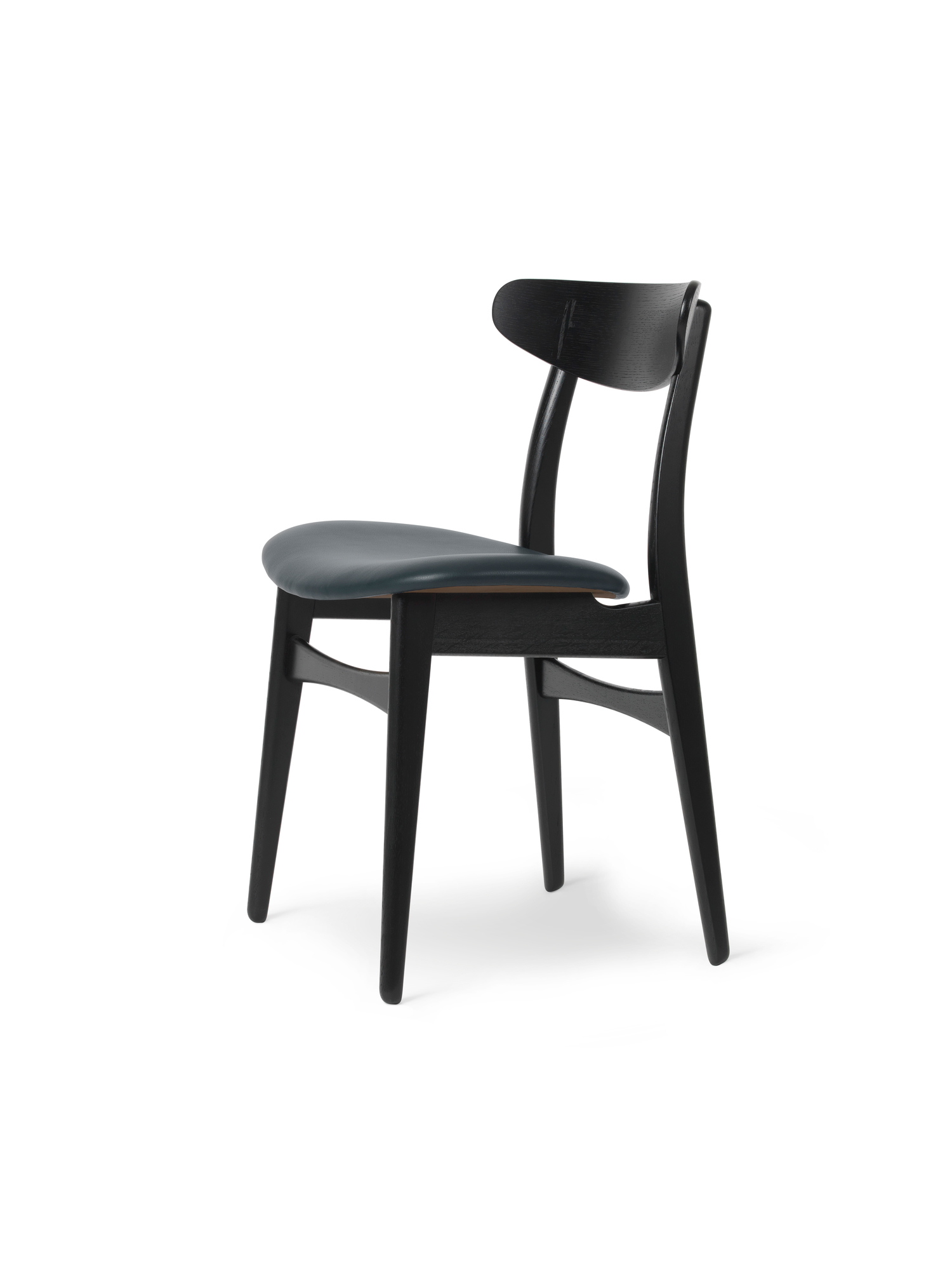 CH30P Stuhl von Carl Hansen & Søn mit schwarzem Eichengestell und gepolstertem Sitz.