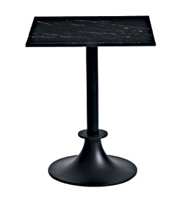 Kleiner, schwarzer Beistelltisch "Lord Yi" mit quadratischer Marmorplatte aus Marquina Marmor. Design Driade.