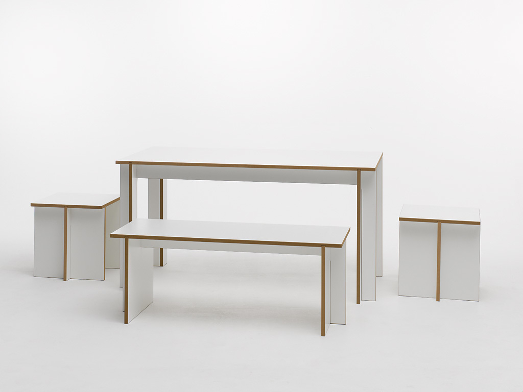 Tischgruppe Tisch groß Tojo