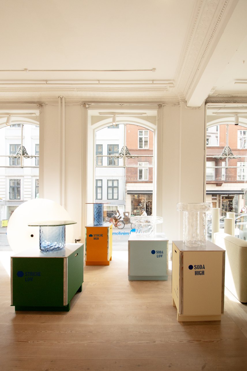 Soda Beistelltisch Miniforms B 38 x T 38 x H 45 cm / Muranoglas transparent