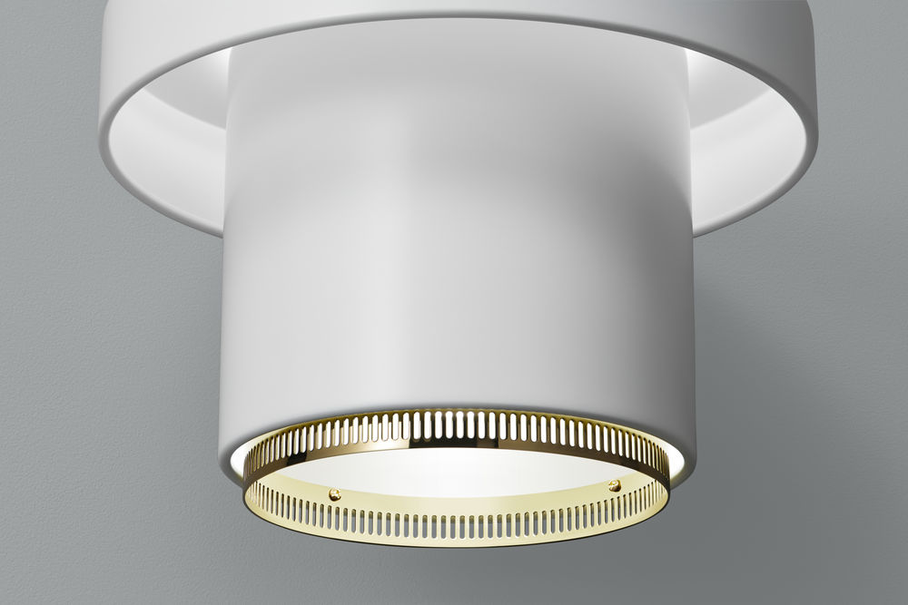 A201 Pendelleuchte von Artek in Weiß mit Messingdetails, moderne Hängelampe für Wohnräume.