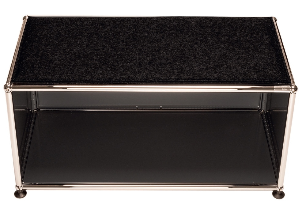 Petrolfarbenes Sitzkissen für USM Haller Möbel, Einzelstück mit Parkhaus-Design, komfortable Sitzgelegenheit.