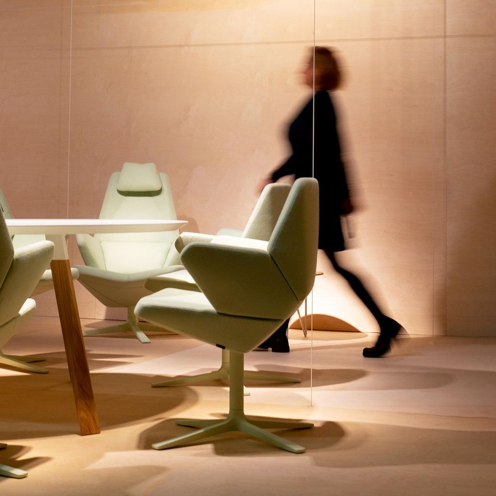 Trifidae Armsessel / Trifidae Konferenzstuhl Prostoria