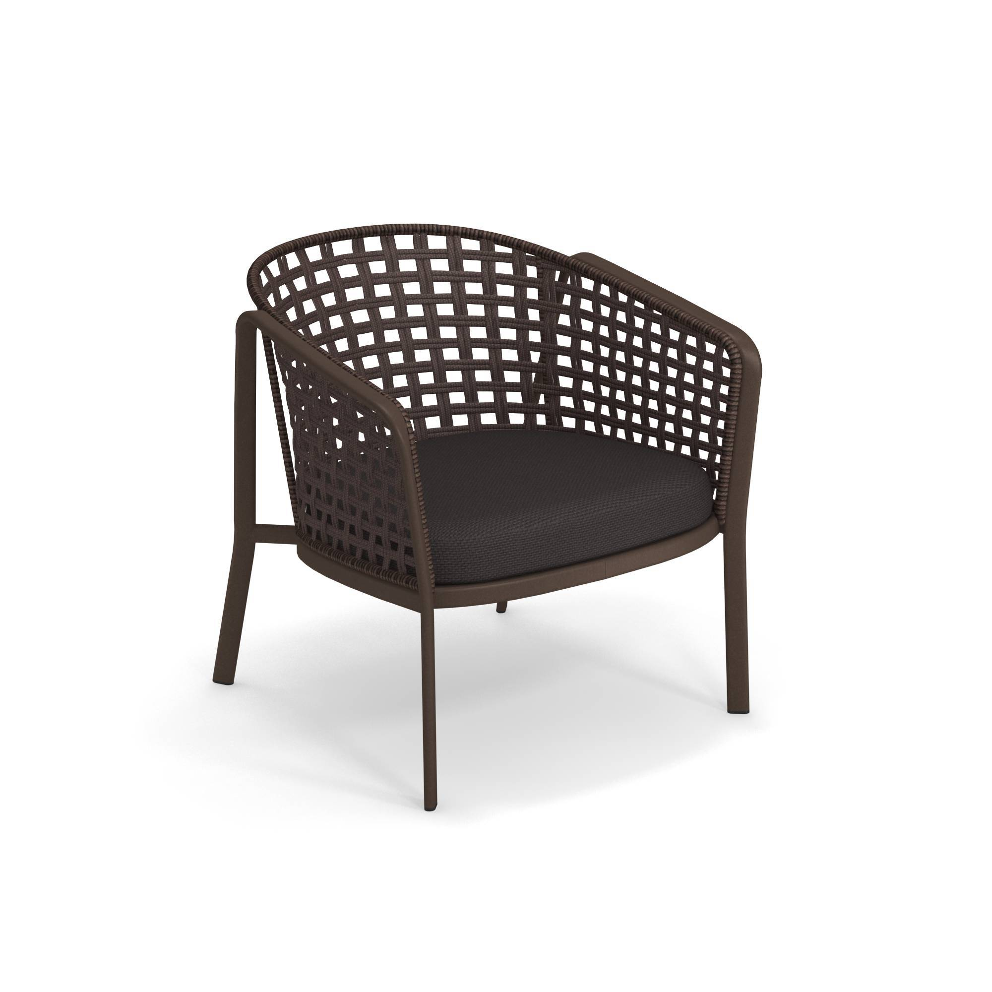 Carousel Loungesessel von Emu in Braun: Outdoor Sessel mit Geflecht und Sitzkissen.