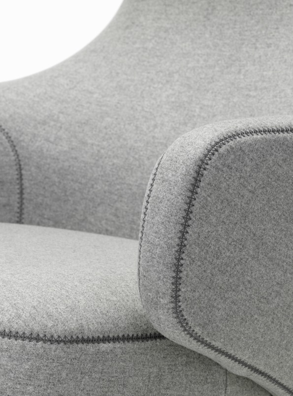 Grand Repos Sessel  + Ottoman Vitra Poliert  Cosy Kieselstein
