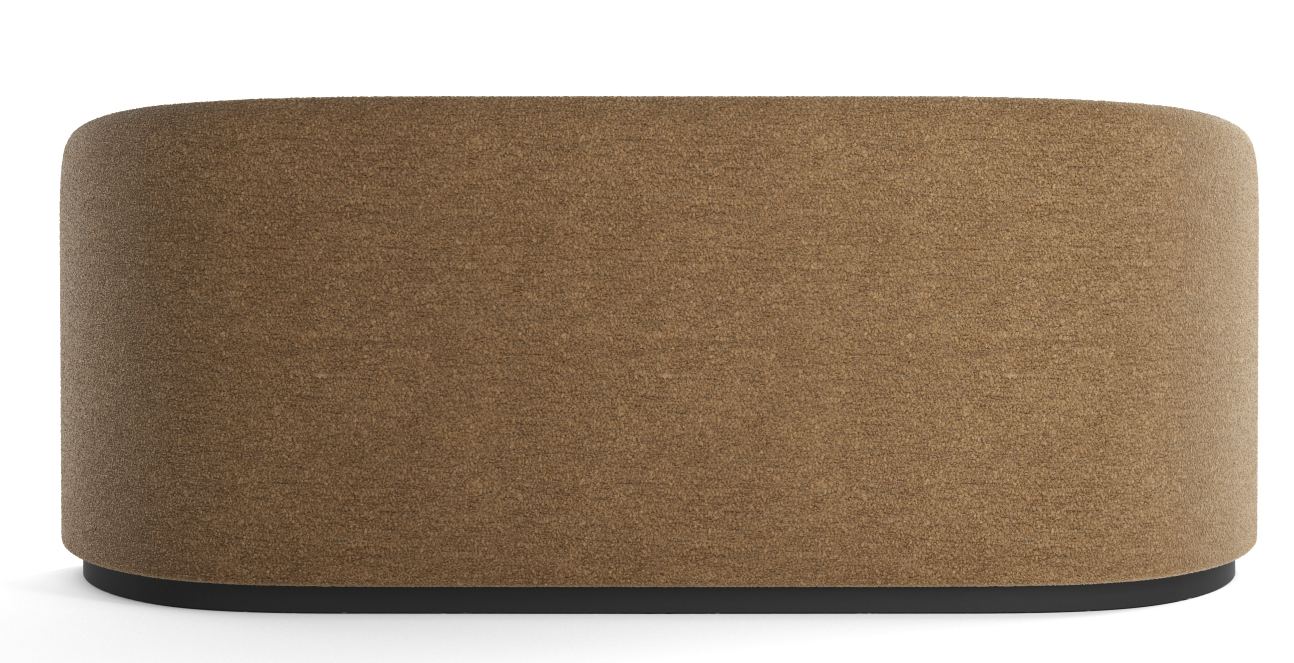 Audo Tearoom Sofa in Beige: Detailaufnahme des modernen, runden Sofas mit schwarzem Sockel.