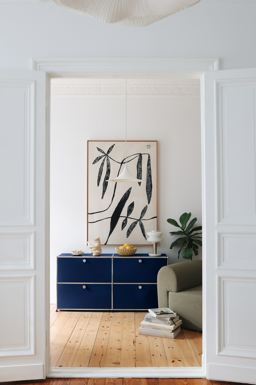 USM Haller Sideboard E2 mit 4 Klapptüren – reinorange