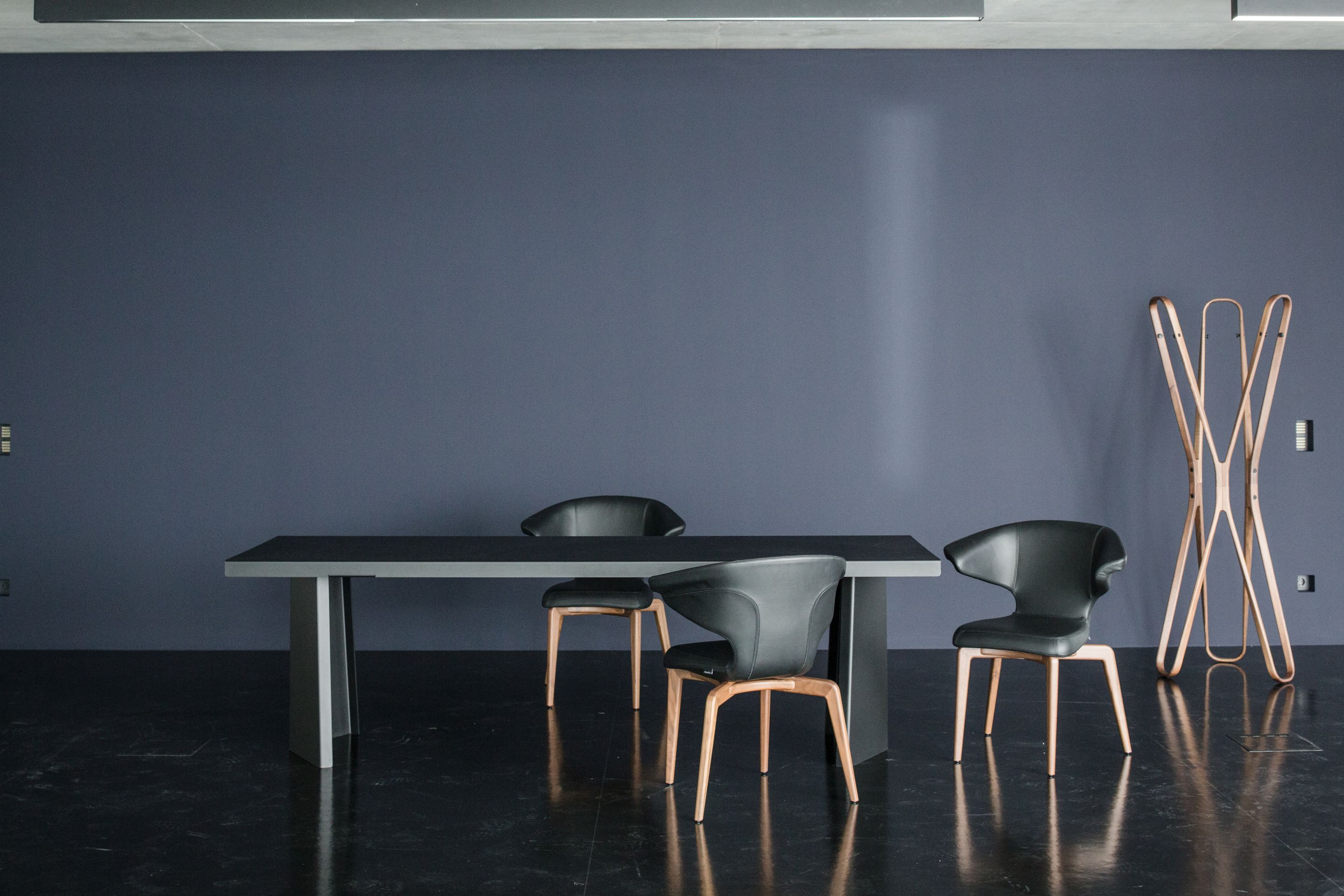 Pallas Tisch Indoor ClassiCon