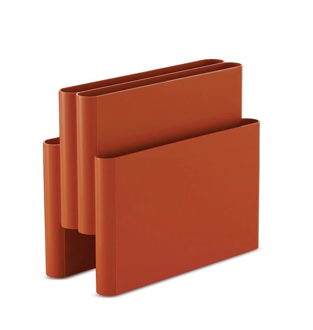 Orangefarbener Kartell Zeitungsständer / Magazine Rack mit drei Fächern, modernes Design.