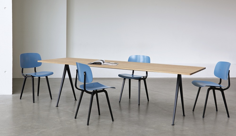 Pyramid Table 02 Esstisch Hay Eiche geräuchert schwarz B 190 x T 85