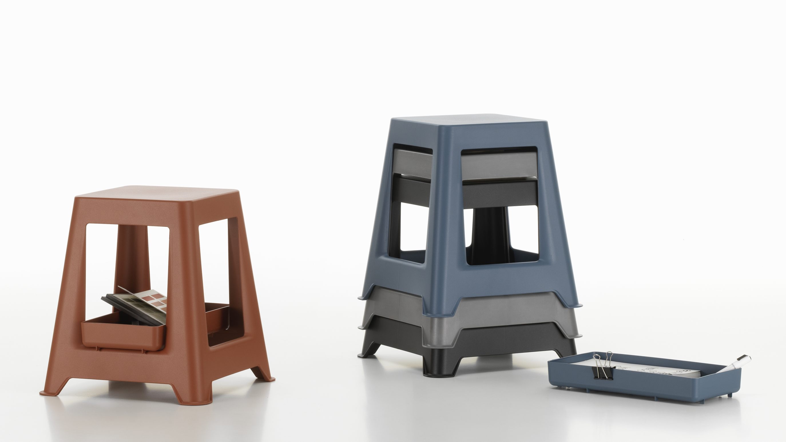 Chap Hocker RE  Vitra