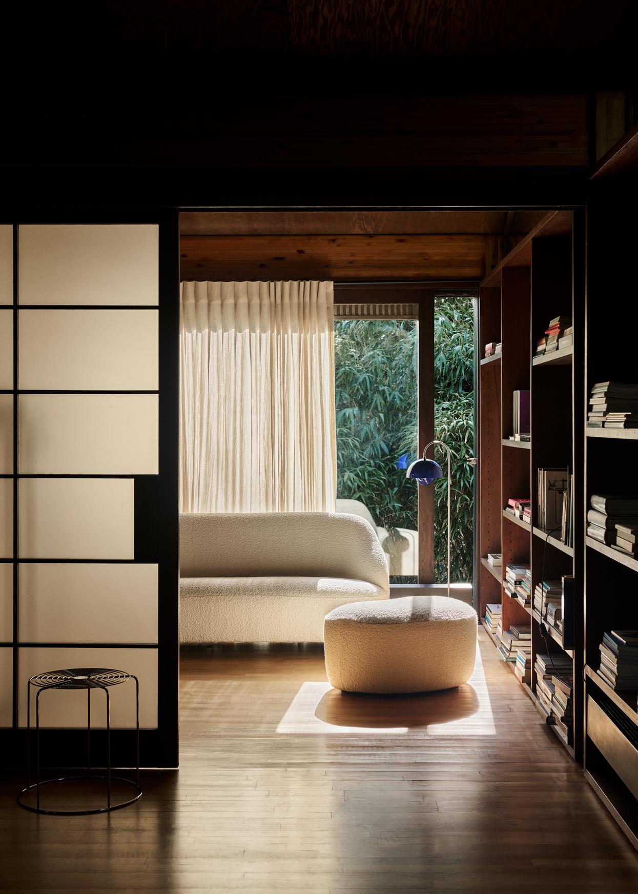 Flowerpot VP12 Floor lamp Stehleuchte AndTradition