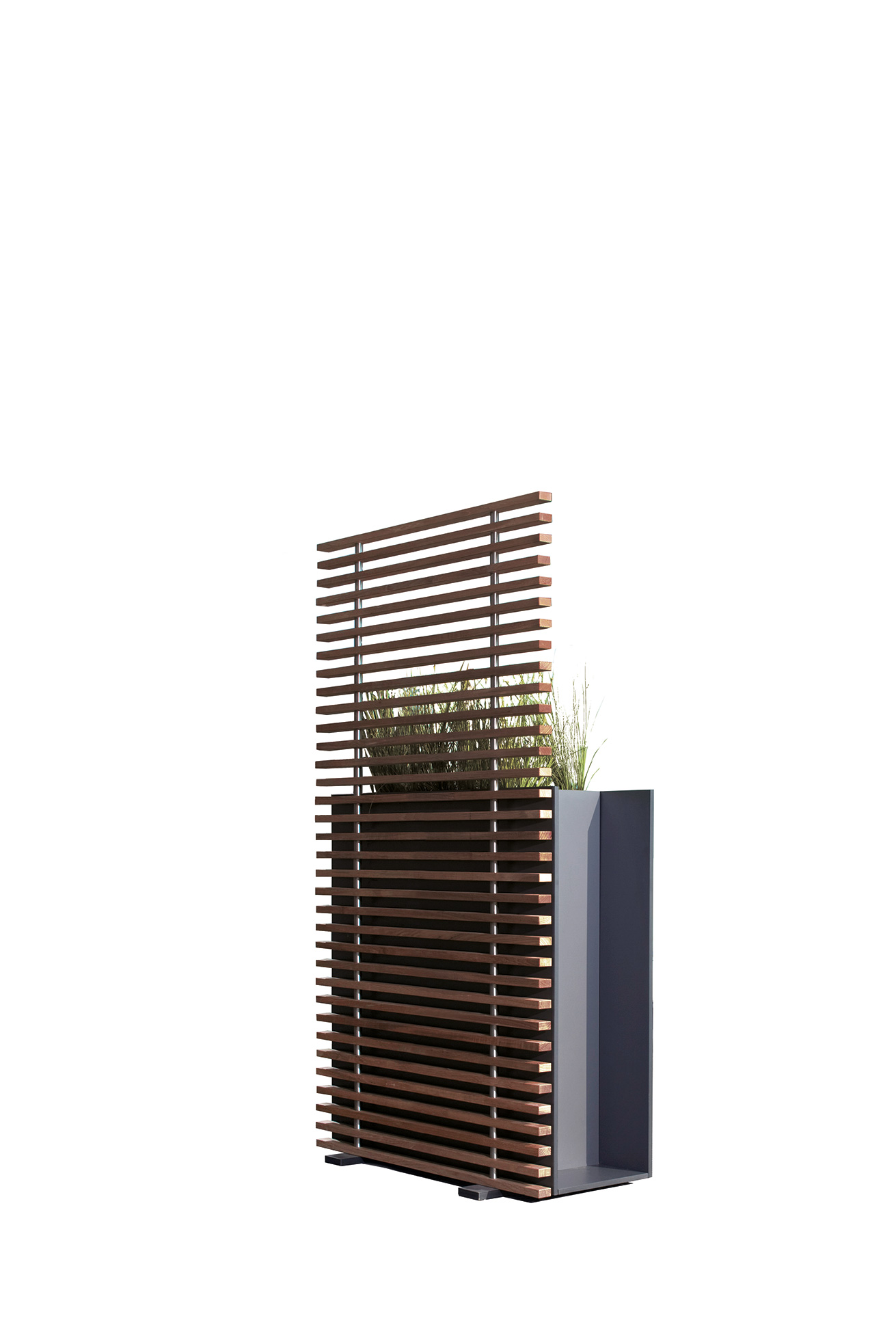 Sotomon Pflanzgefäß von Conmoto in Taupe mit Holzlamellen und Bepflanzung für Garten und Terrasse.