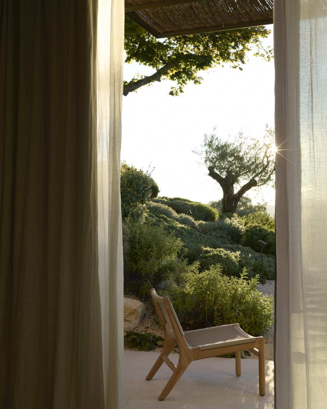 Jack Woven Outdoor Loungsessel Teak Kordel Beige Ethnicraft