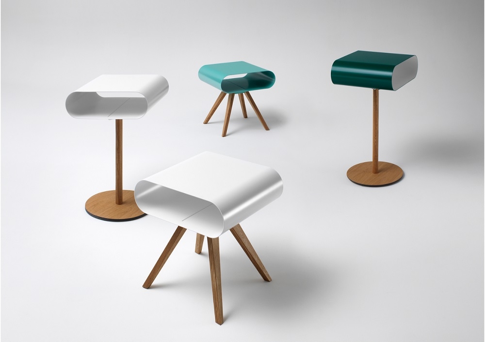 LO 12 Beistelltische von Müller Möbelfabrikation in Weiß, Türkis und Grün mit Holzgestell. Nachttisch mit Ablage.