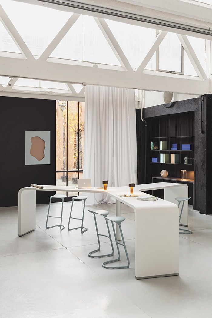 Cross S451 / S452 Indoor Freischwinger-Hocker La Palma