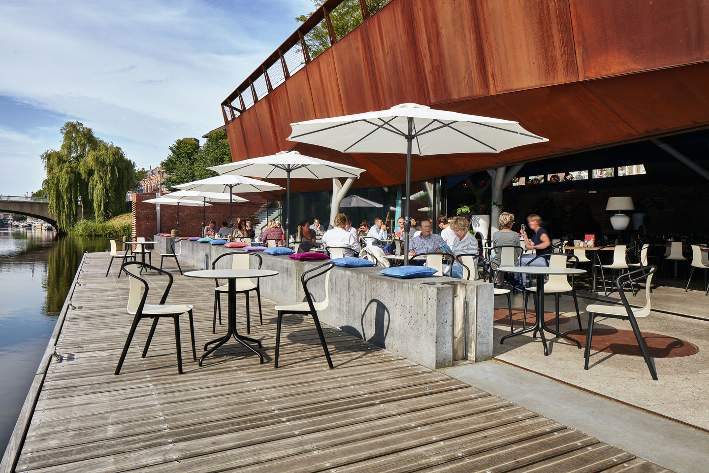 Belleville Armchair Plastic Stuhl Vitra