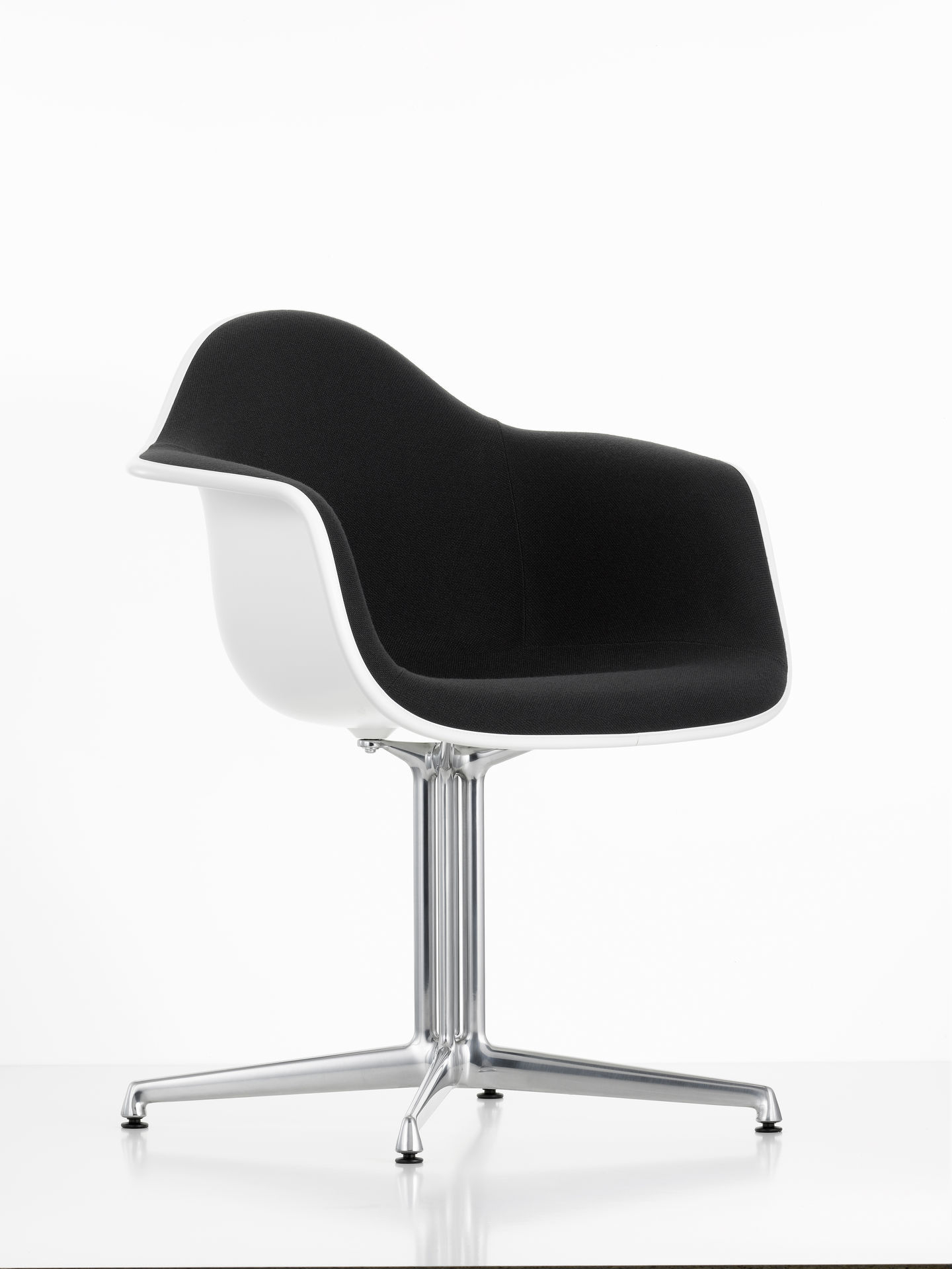 Eames Plastic Arm Chair DAL Stuhl Vollgepolstert Vitra