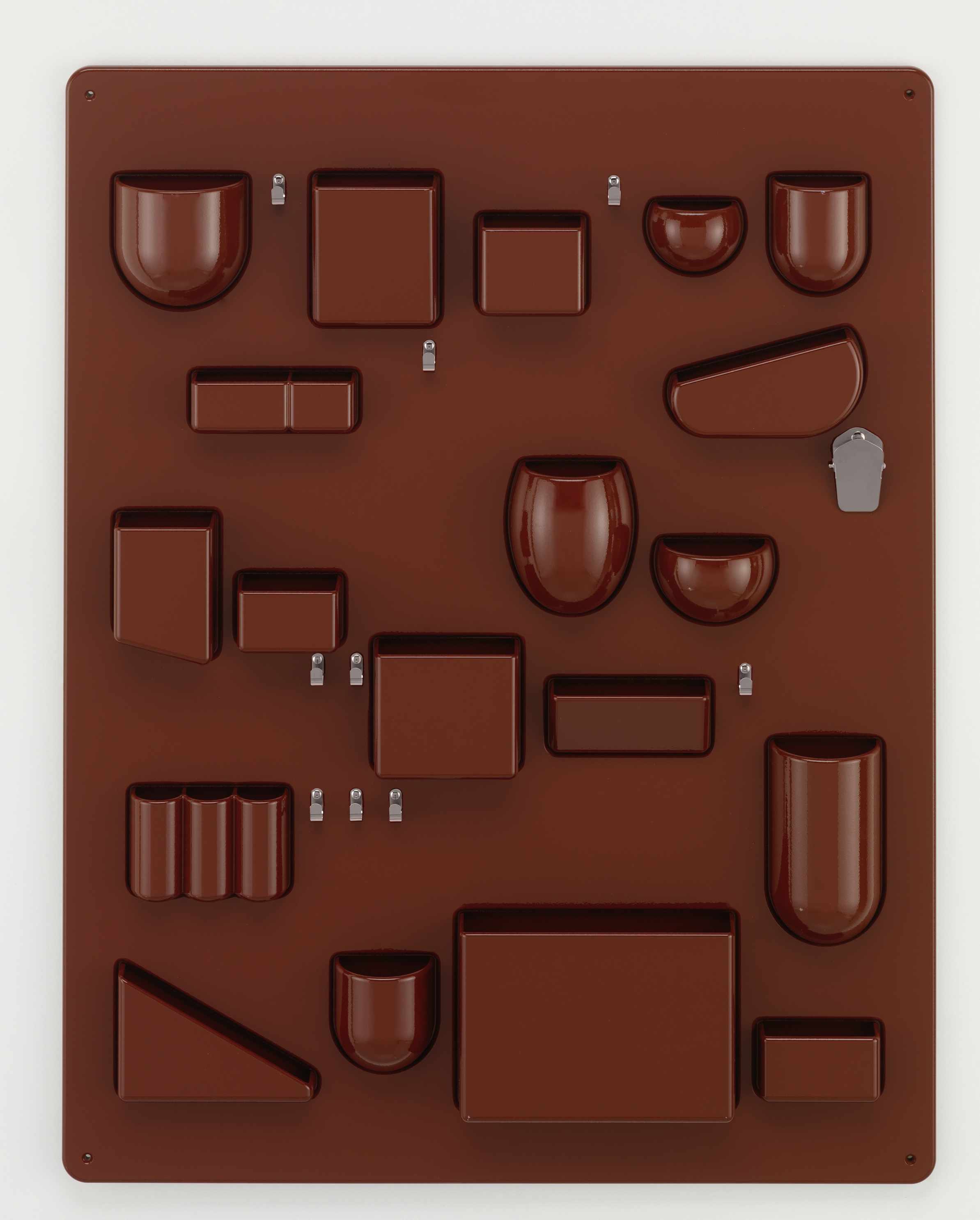 Uten.Silo RE I von Vitra, ein japanisch rotes Ordnungssystem mit diversen Fächern und Halterungen.