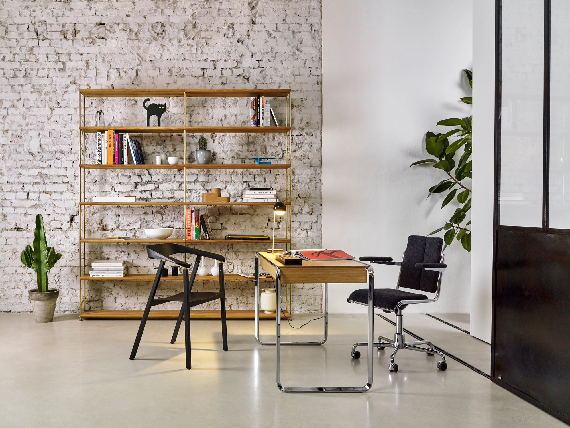 L25 Tafellampje LED Tischleuchte Reedition Tecta Schwarz glänzend