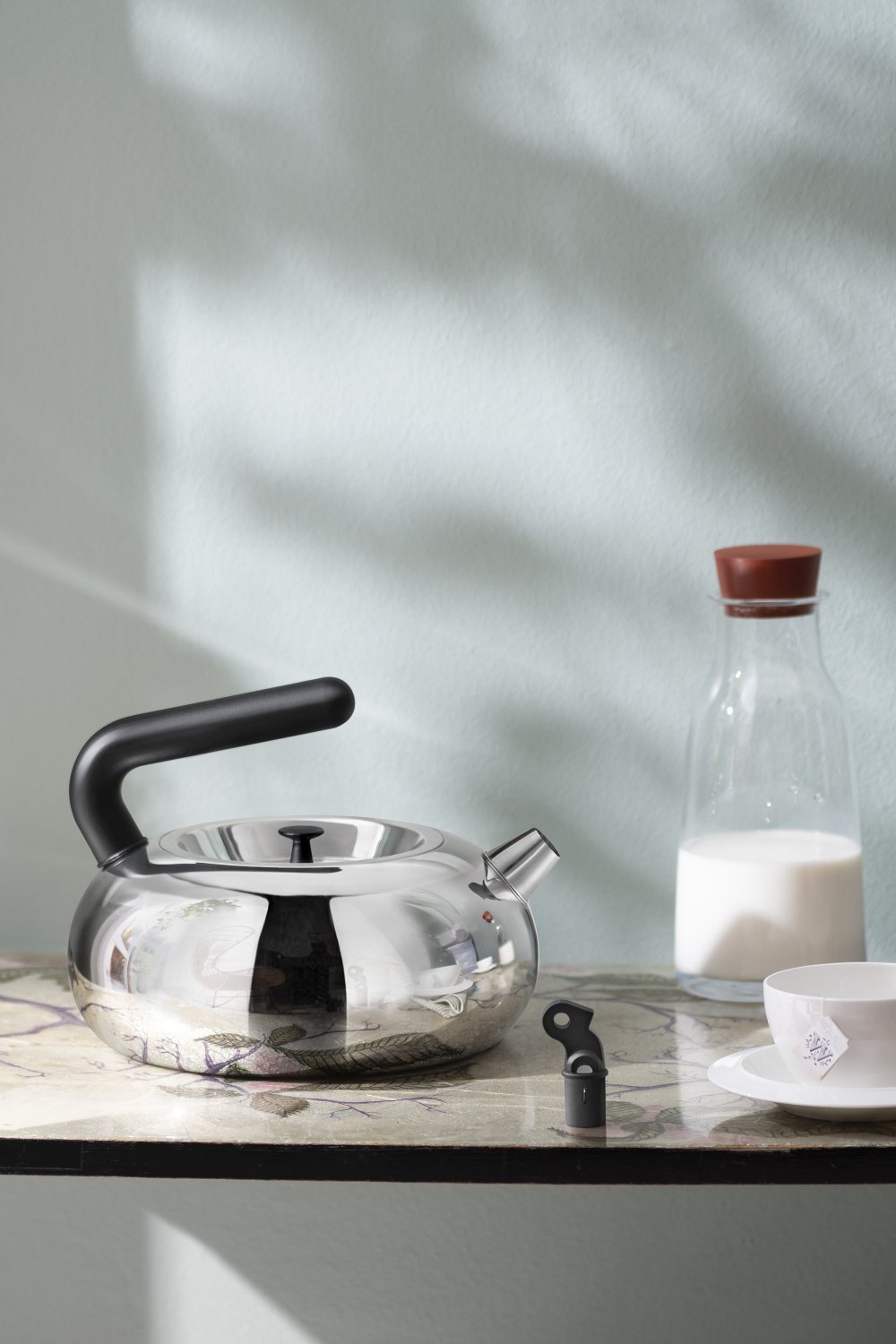 Irony Bulbul Wasserkessel AC100 Alessi LIMITED EDITION EINZELSTÜCK