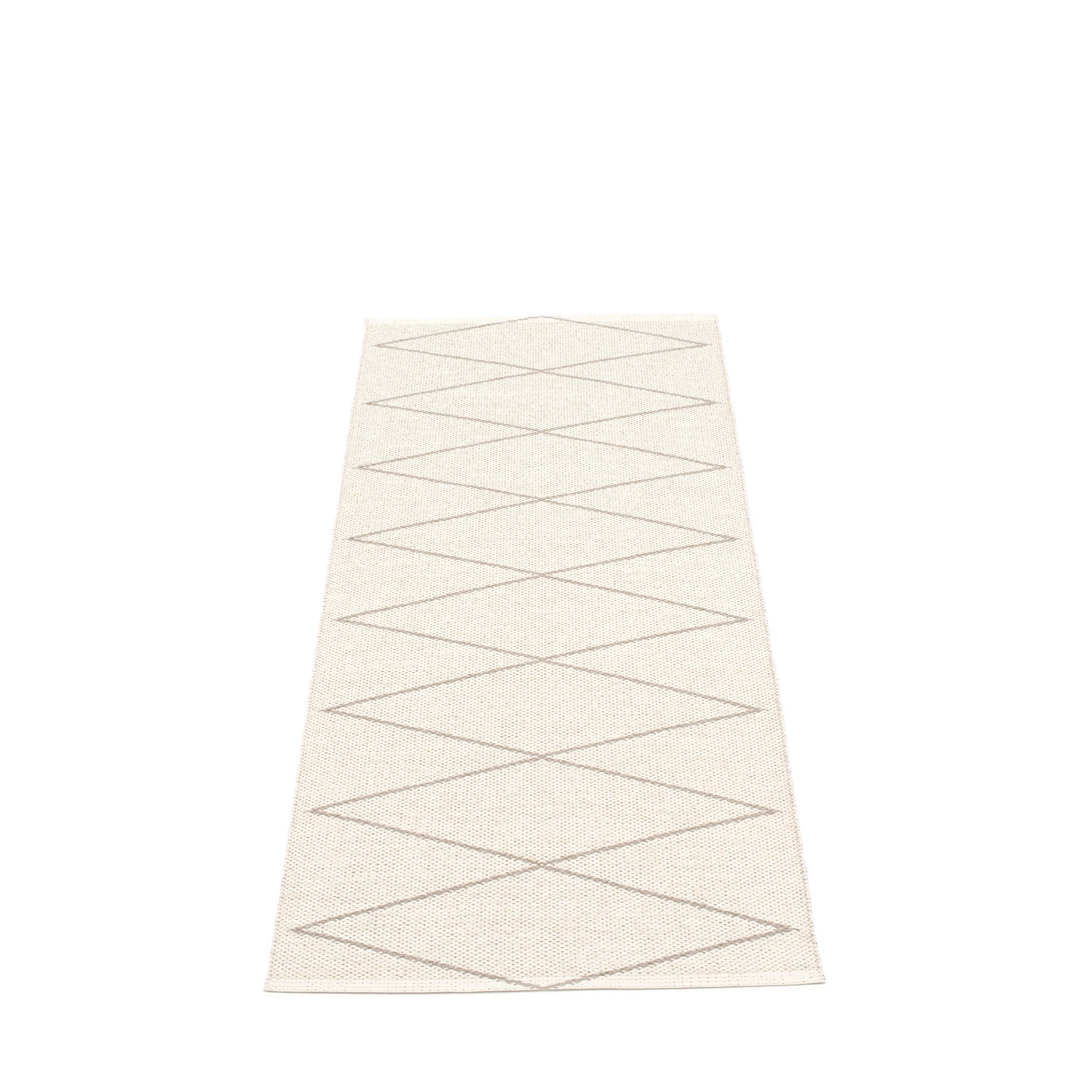 Pappelina Kunststoffteppich Max in Schlamm-Vanille mit Rautenmuster, 70x160 cm, für Innen und Außen.