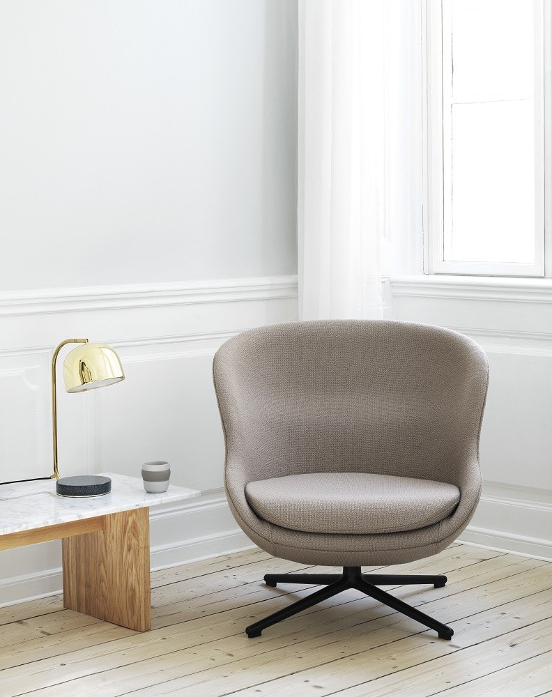 Hyg Lounge Chair Low Swivel Sessel mit Drehgestell Normann Copenhagen