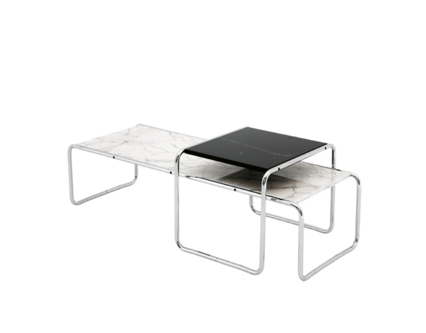 Laccio Couchtisch von Knoll International, bestehend aus zwei Tischen mit Marmorplatte und Chromgestell.