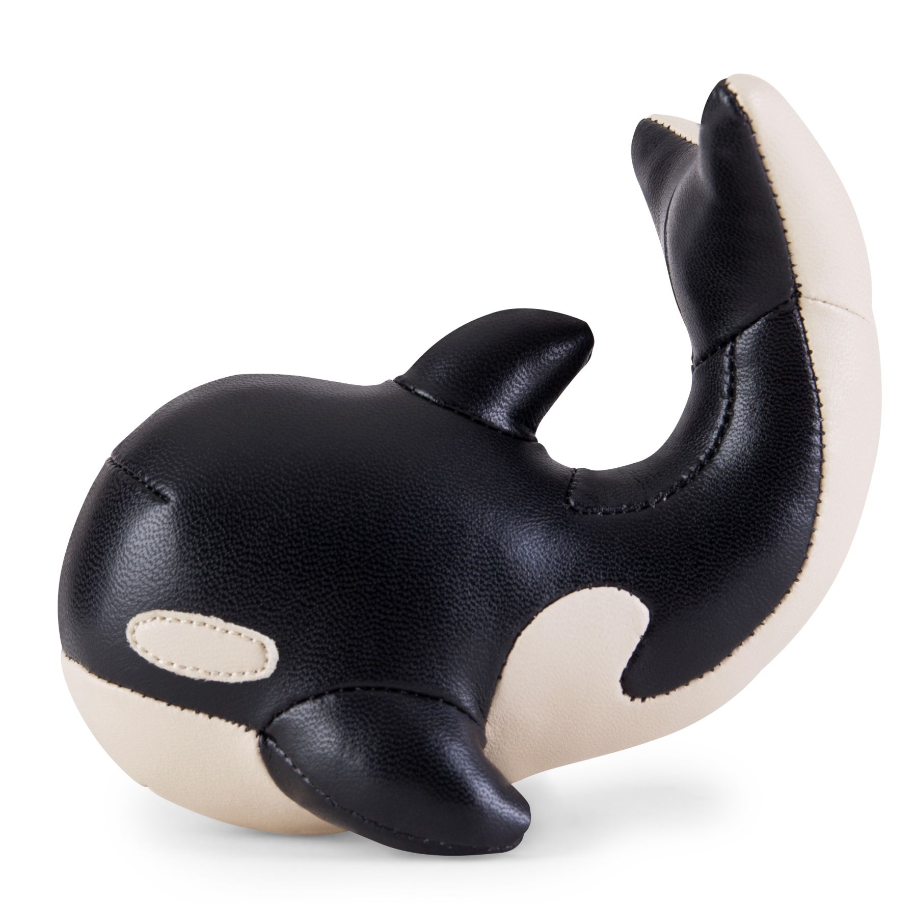 Briefbeschwerer Wal Mumu von Züny: Schwarzer, lederartiger Papierbeschwerer in Form eines Orcas.