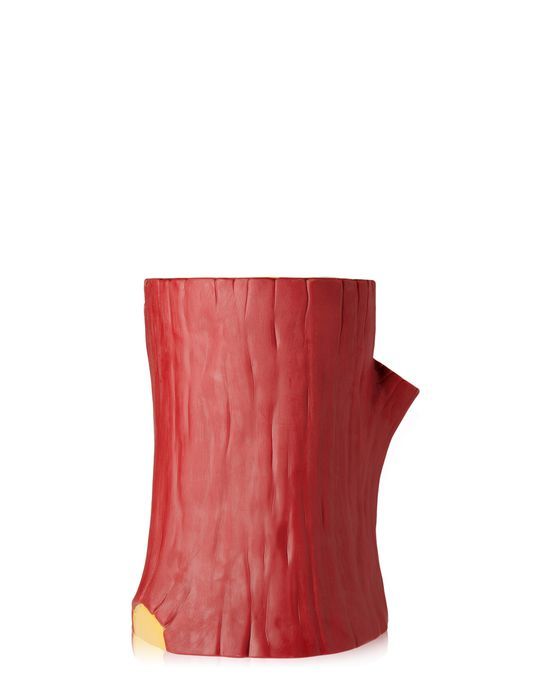 Roter Kartell Gnomes Hocker in Baumstumpf-Optik, Design-Hocker für Wohnzimmer und Garten.