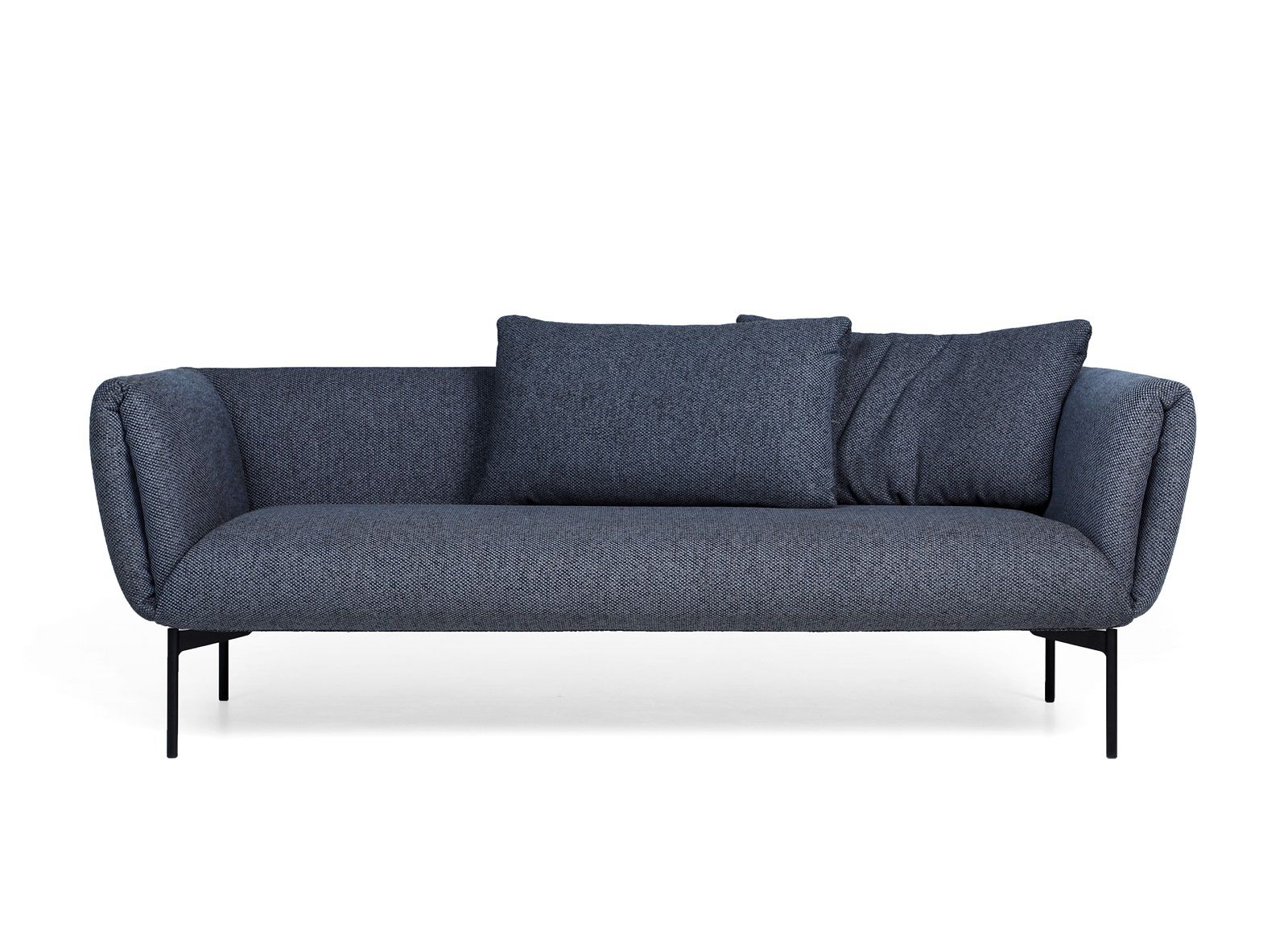 Blaues Impression Sofa von Prostoria mit Kissen und schwarzen Füßen, modernes Design für Wohnzimmer.
