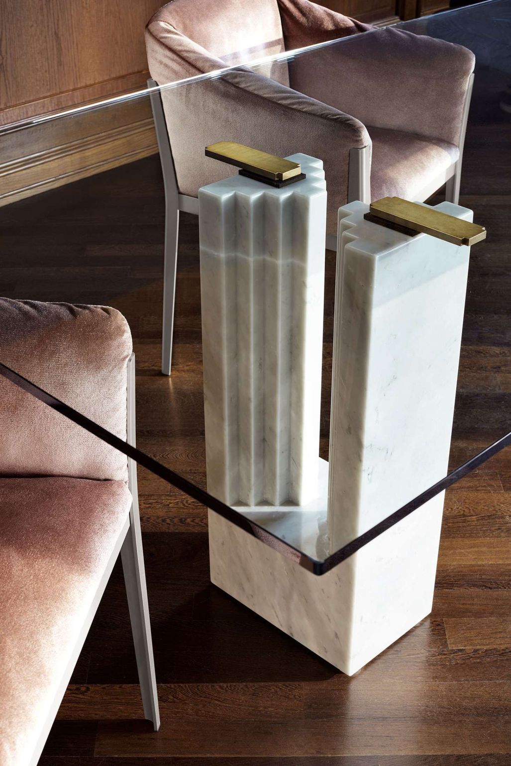 W04 Delfi Esstisch Cassina