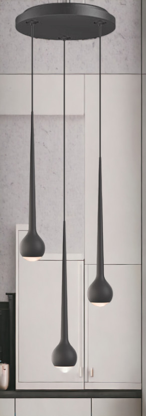 Falling Sun Water Pendelleuchte in Grau: Moderne Hängelampe mit drei tropfenförmigen Leuchten.