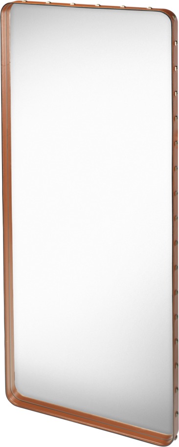 Rechteckiger Adnet Spiegel von Gubi mit braunem Lederrahmen und goldenen Details. Wandspiegel für Flur oder Bad.