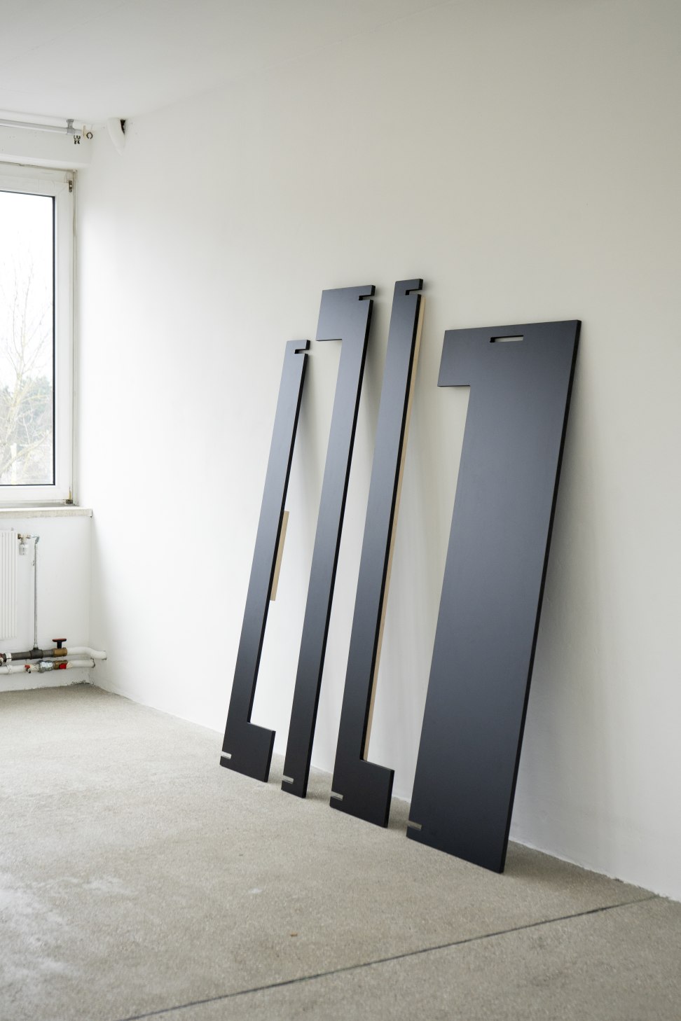 Siebenschläfer Bett mit Kopfteil Nils Holger Moormann B 160 x L 200 cm - Bicolor schwarz