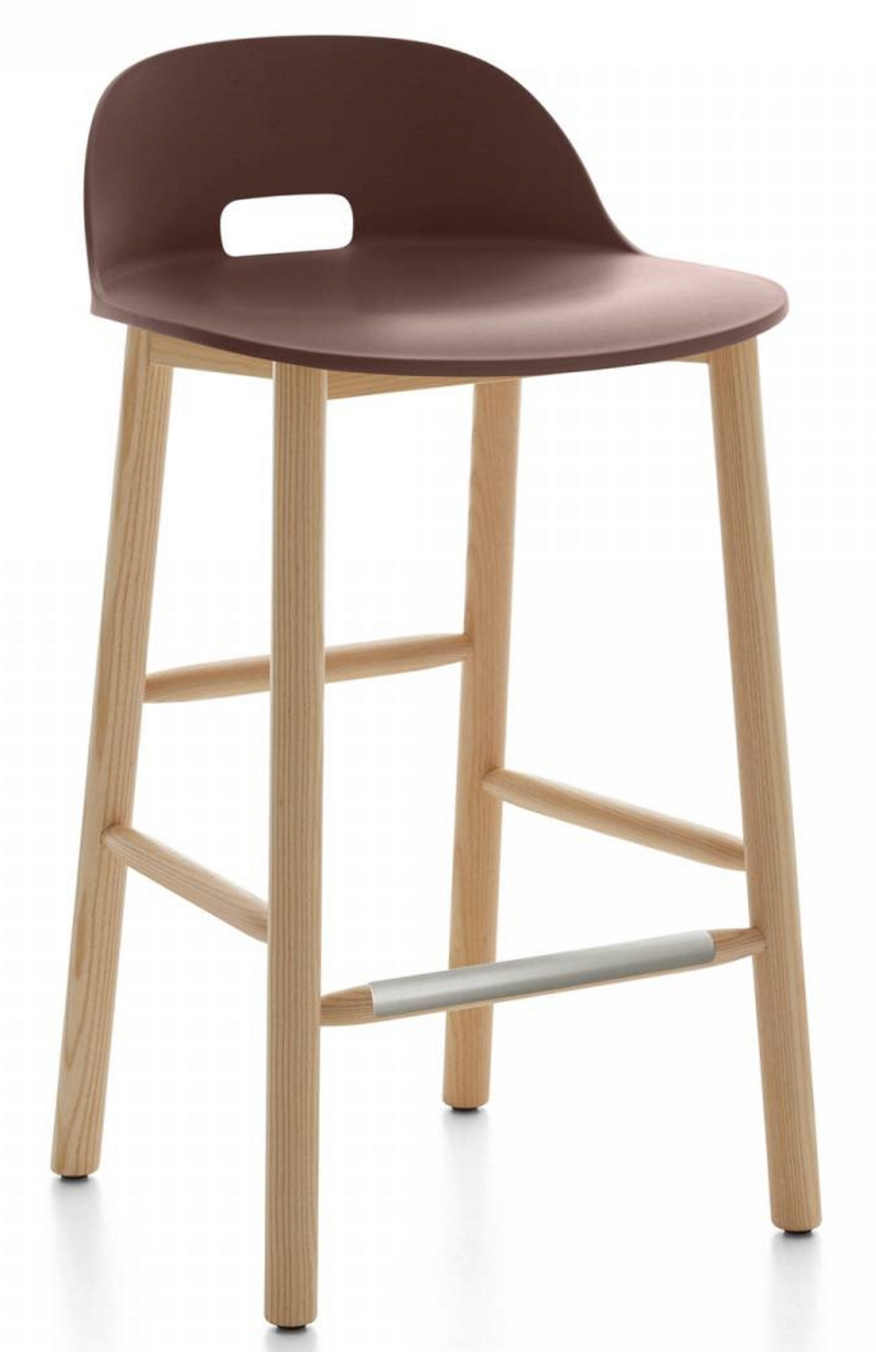 Alfi Barhocker mit niedriger Rückenlehne in Emeco-Rot und hellem Holzgestell. Moderner Hocker für Küche oder Bar.