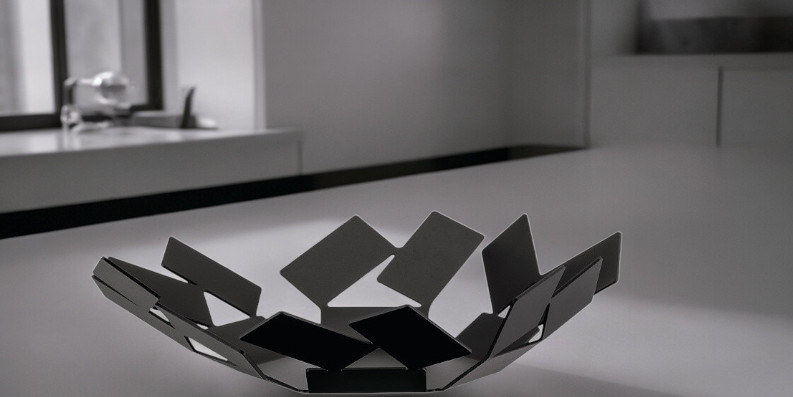 Alessi La Stanza Dello Scirocco Korbschale, moderne Metallschale für Obst und Dekoration.