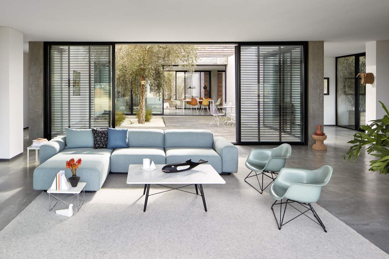 Eames House Whale Skulptur Esche Vitra 