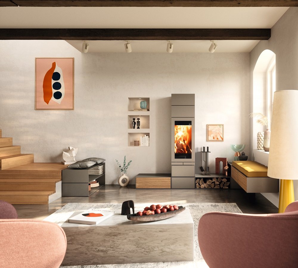 Modernes Wohnzimmer mit Conmoto Kamin und EVO Kaminbesteck neben dem Kaminofen.
