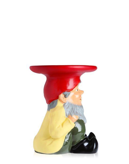 Roter Kartell Gnomes Hocker in Zwerg-Form, Seitenansicht. Design Gartenmöbel und Wohnaccessoire.