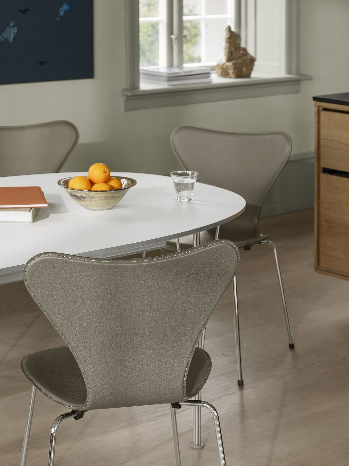 Siebener / Serie 3107 Tailored Stuhl Fritz Hansen