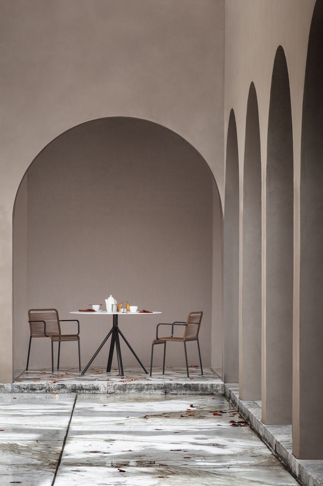 ARIA S43 Outdoor Armchair Armlehnenstuhl stapelbar La Palma