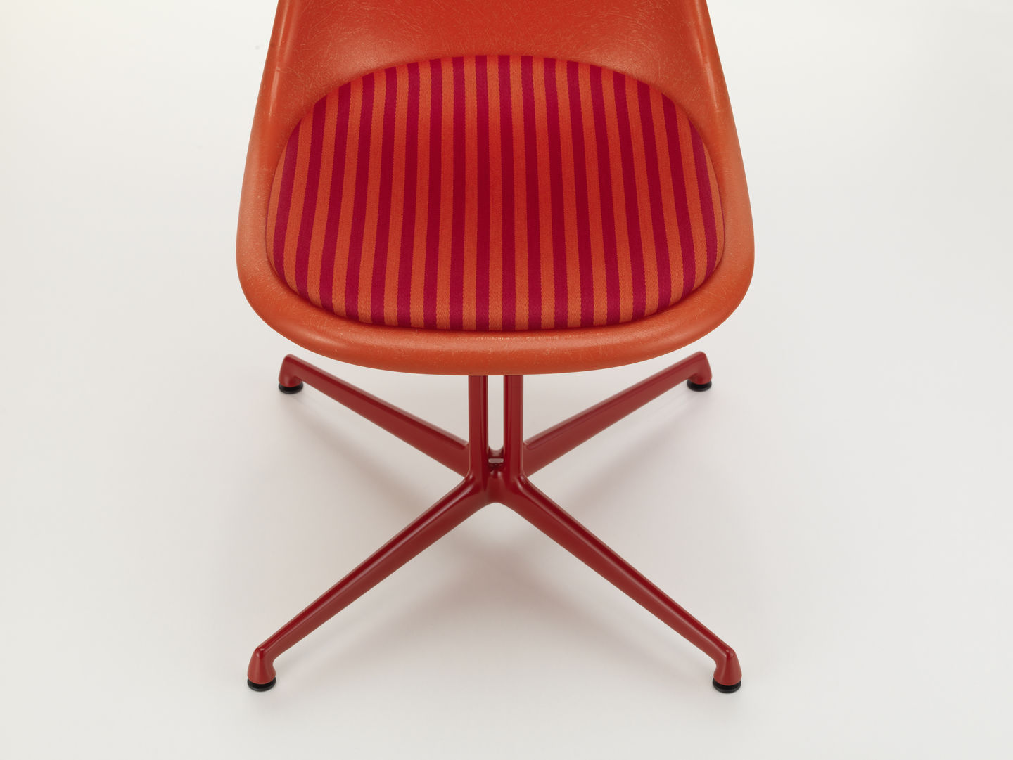 Eames Fiberglass Side Chair La Fonda Rot Orange Vitra LIMITED EDITION 