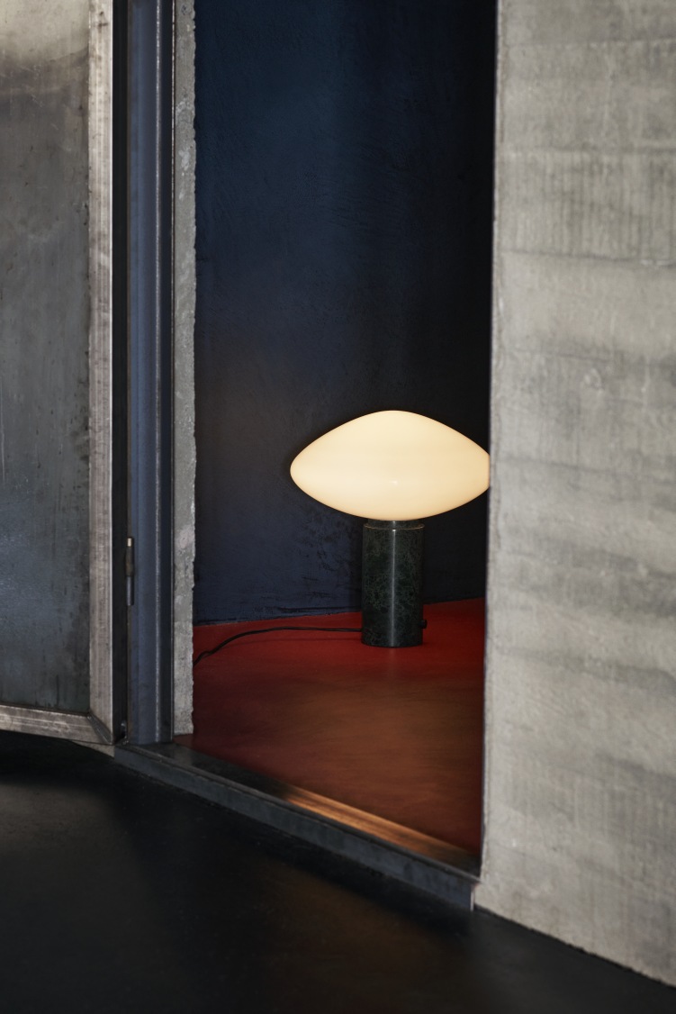 Mist AP17 Tischleuchte Guatemale Verde AndTradition