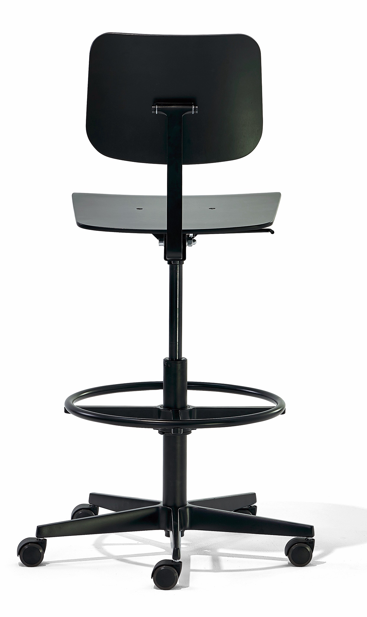 Schwarzer Mr. Square Drehstuhl von Richard Lampert, höhenverstellbar mit Fußstütze und Rollen, Rückansicht.